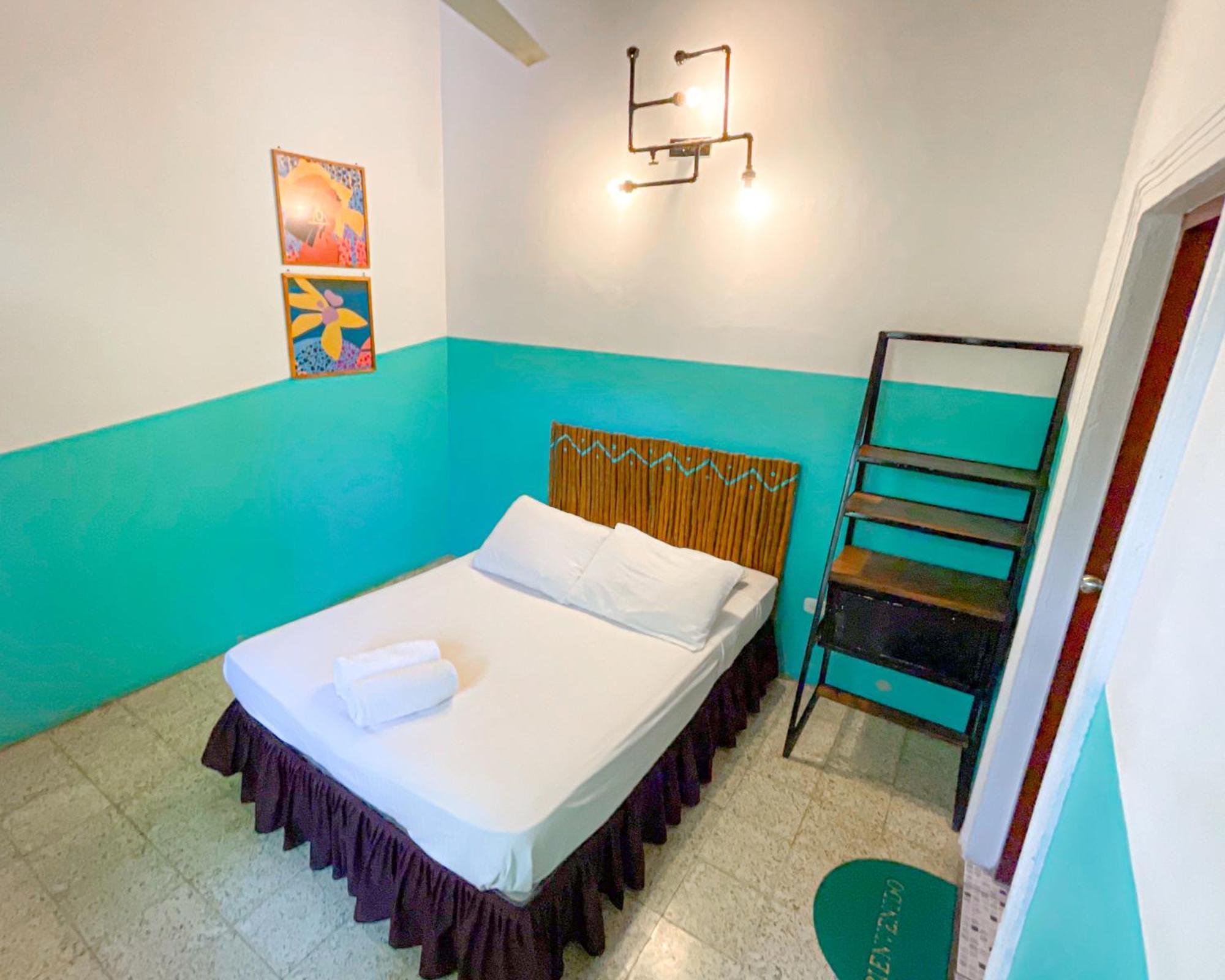 Oasis Hostel Granada Exterior photo